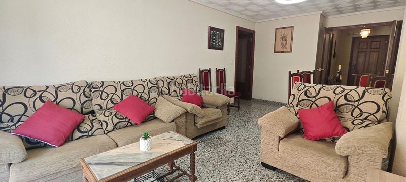 Foto bf452af7-e606-4495-9650-aff948cff8eb. Pis a Centro Santa Pola