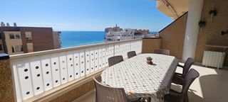 Apartamento en Los Arenales del Sol. Apartamento 3 dormitorios con baño y aseo con vistas al mar y la