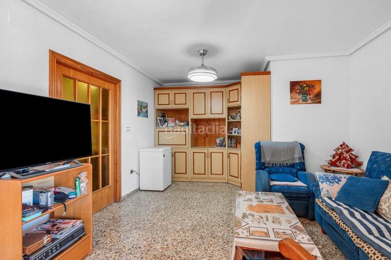 Foto 9131bc31-406e-42ab-baf9-d935392f22a2. Apartament amb calefacció piscina a Los Arenales del Sol Elche / Elx