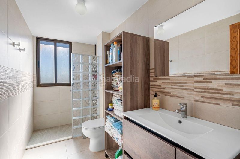 Foto d2f8c7bf-dc99-4f35-8712-ce959d4b66f3. Apartament amb calefacció piscina a Los Arenales del Sol Elche / Elx