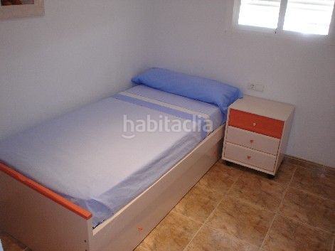 Foto 996028e7-0c09-4181-80d0-b8ddbfb54972. Alquiler apartamento atico con aire acondicionado en Xeraco
