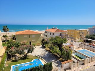 Appartement à Avinguda borrons 3. Apartamento con vistas al mar