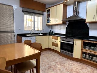 Casa adossada  Avenida génova. Dúplex en venta en polígono residencial santa ana