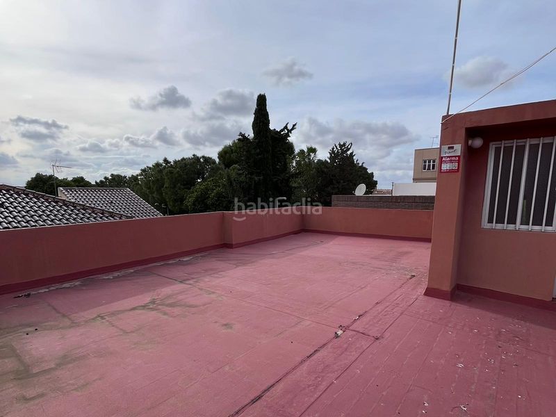 Foto c2129bb1-99a6-4d06-8150-d20103088b02. Pis amb xemeneia calefacció aparcament a Los Dolores Cartagena