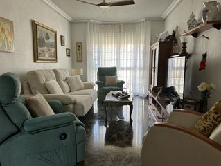 Casa pareada  Calle alessandria. Dúplex pareado en venta en polígono residencial santa ana
