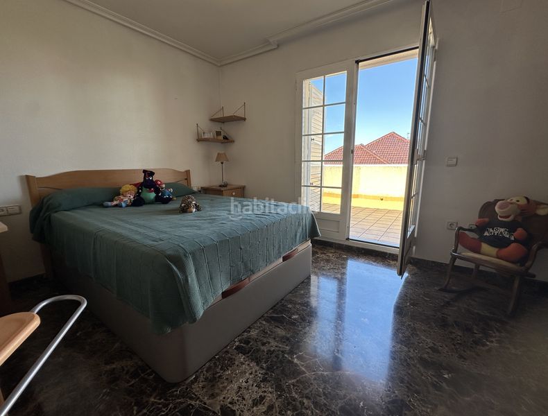 Foto ce4c927d-bfec-4534-8706-343e057f4301. Casa aparellada amb aparcament a Polígono Santa Ana Cartagena