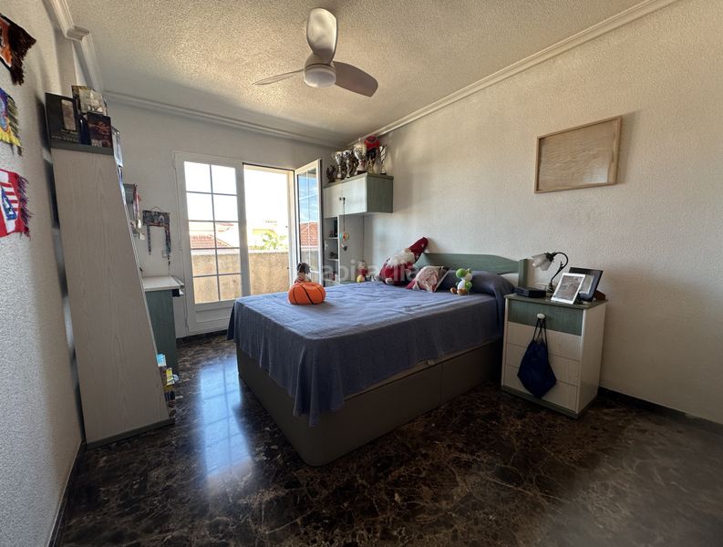 Foto d2819a7c-f8c5-45eb-a05b-a1722155a7fb. Casa aparellada amb aparcament a Polígono Santa Ana Cartagena