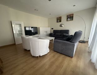 Miete Etagenwohnung  Avenida de venecia. Piso en alquiler en polígono residencial santa ana