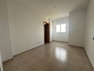 Lloguer Pis  Avenida de venecia. Piso en alquiler en polígono santa ana