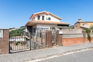 Casa a Cànoves i Samalús