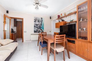 Appartement à Carrer de nonell, 6, cerdanyola del vallès, spain