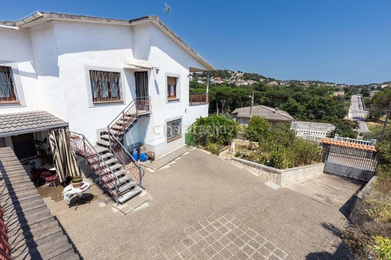 Foto 60b3a3c0-e993-48be-924a-b6bda40bc99c. House with parking pool in Residencial Park Maçanet de la Selva