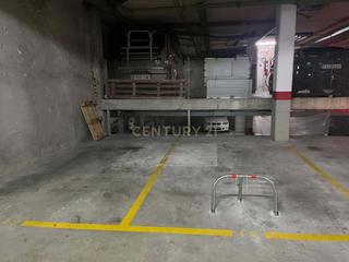 Car parking in Sant miquel