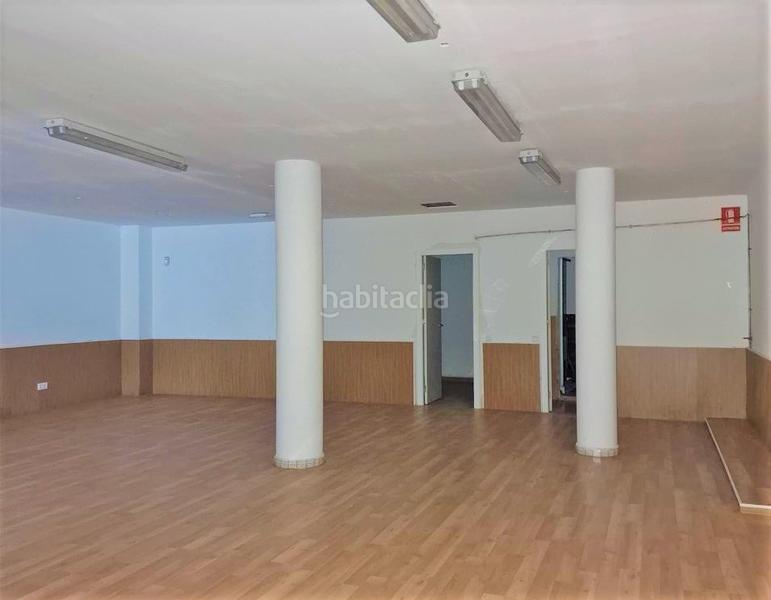 Foto 9105da06-0b89-4d31-8cd9-842d0dea4103. Local comercial a lluis companys a Parets del Vallès