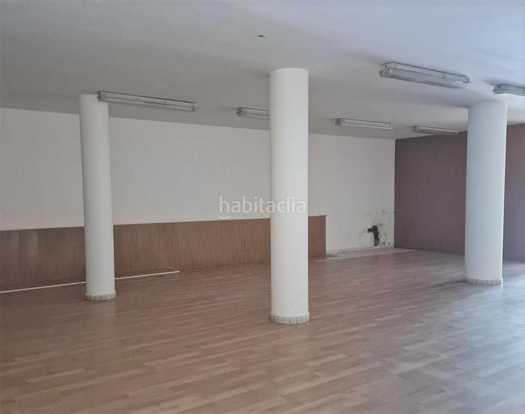 Foto e8869203-0b45-4991-975d-020eca4c6cdb. Local comercial a lluis companys a Parets del Vallès