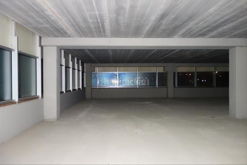 Foto 052a5459-38a6-41c2-9457-5d853a1fc578. Local commercial dans de rubí (nave a) 288 dans Can Parellada Terrassa