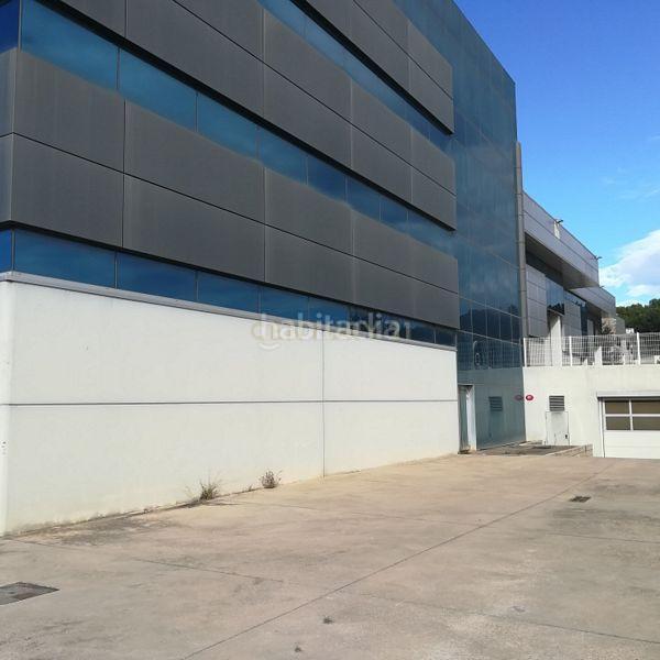 Foto 09ad7374-6683-49bf-9282-27a599b55c6e. Local commercial dans de rubí (nave a) 288 dans Can Parellada Terrassa