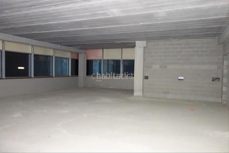 Foto 1e79746f-b5dc-4a9f-bb17-8e3c3bc75ddd. Local commercial dans de rubí (nave a) 288 dans Can Parellada Terrassa