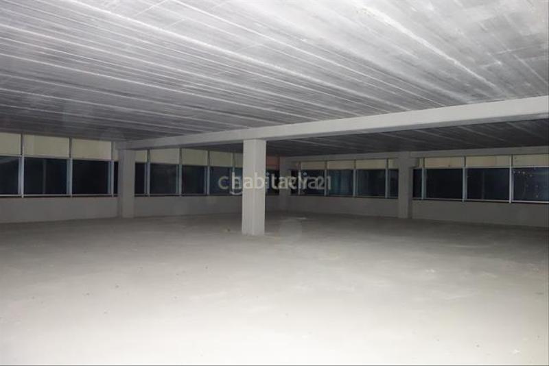 Foto a02de0e1-2c9c-4837-8fe5-75a360054b41. Local commercial dans de rubí (nave a) 288 dans Can Parellada Terrassa