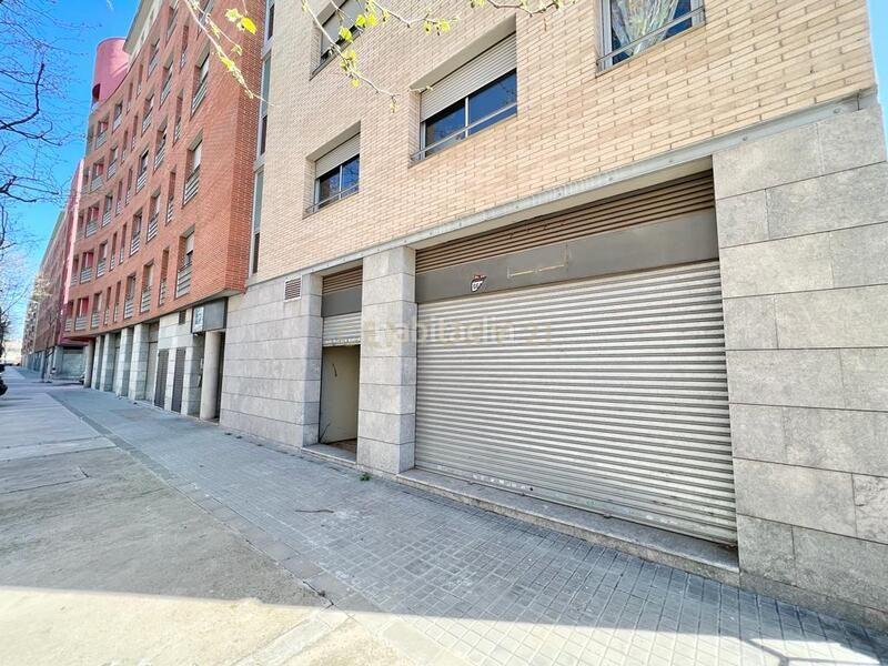 Foto aa57c25c-9e6e-474c-864e-85f31181ffbf. Locale commerciale in napols 24 in Parc Central Barberà del Vallès