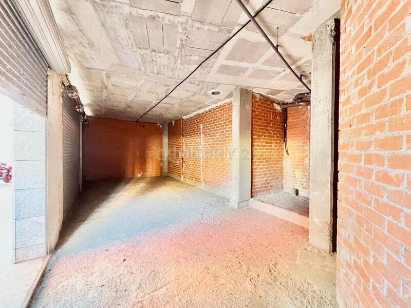 Foto bf1c9737-a8ab-4ecc-9d81-5eadd411918c. Locale commerciale in napols 24 in Parc Central Barberà del Vallès