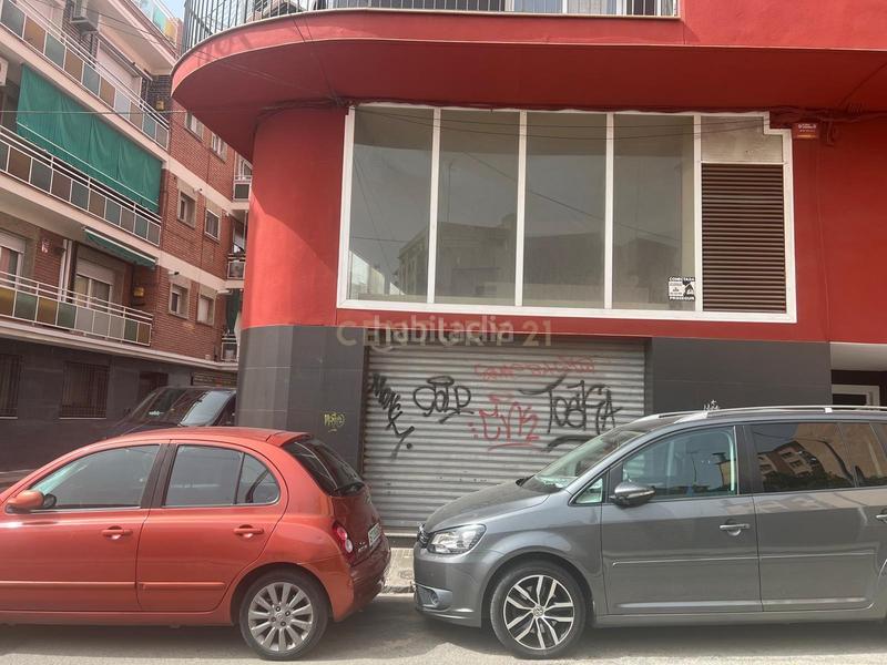 Foto 1f70a7f8-96d9-49c5-918e-f0ca4e12fa34. Local comercial a carmen 4 a Centre Mollet del Vallès