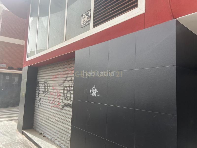 Foto dc4c8b0b-454b-449b-aa49-aa5472aef282. Local comercial a carmen 4 a Centre Mollet del Vallès