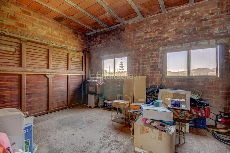 Foto dbe4aa2c-25da-4b3d-b328-a91741f1361d. Casa en avinguda de la font casa independiente con gran jardín y dos viviendas ideal para dos familias en Cervelló