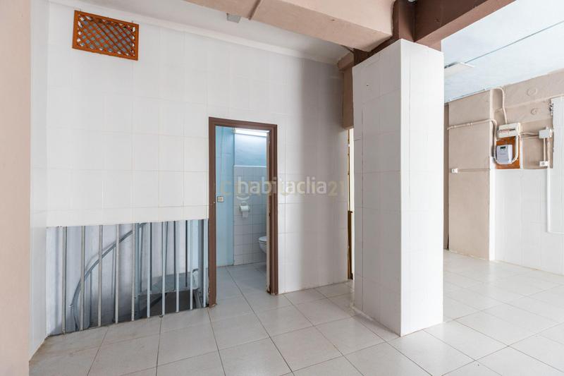 Foto 5eb555fd-413f-4045-823a-65e5fd0954cd. Local commercial dans avinguda primer de maig dans Llagosta (La)