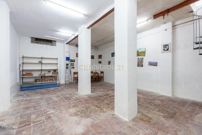 Foto 6d252920-d736-44bb-a075-295f391d08d2. Local commercial dans avinguda primer de maig dans Llagosta (La)