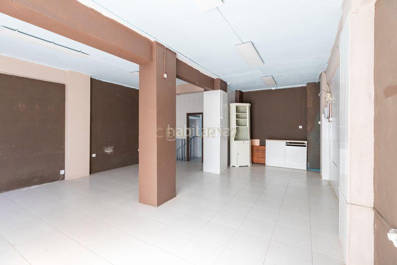 Foto 84a8f34f-29e4-4580-a7c5-46087aaa2e83. Local commercial dans avinguda primer de maig dans Llagosta (La)