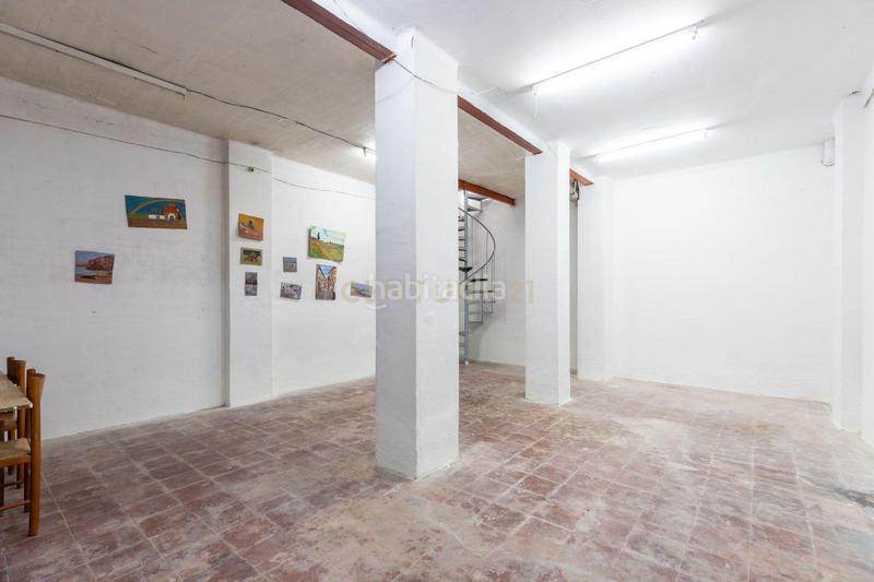 Foto ea06bc76-5f6b-4134-9d5e-6278e3fd8b59. Local commercial dans avinguda primer de maig dans Llagosta (La)