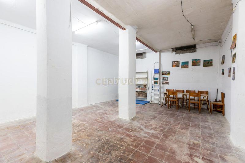 Foto edf9e01d-8377-4961-afbc-69072ff9af10. Local commercial dans avinguda primer de maig dans Llagosta (La)