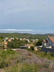 Terreny residencial a Carrer del besòs, can gordei, spain 0. Construye la casa de tus sueños en la bisbal del penedès  urbani