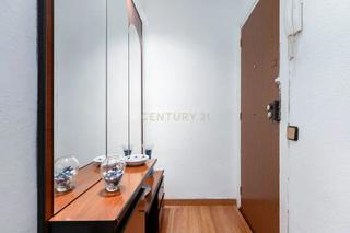 Apartament  Carrer d'anselm clavé, parets del vallès, spain 45. Oportunidad de inversión piso luminoso con inquilino vigente en