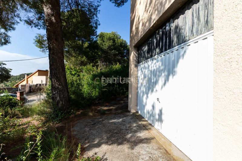 Foto b498ba8f-0f43-4580-b9cd-11ca52cded94. Casa in carrer sumoll in Gelida