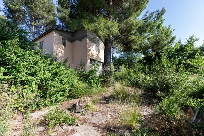 Foto feafba1f-09eb-4604-a28d-c5232d5345a3. Casa in carrer sumoll in Gelida