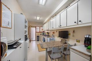 Maison jumelée à Carrer de folch i torres, 96, lliçà d'amunt, spain 96. Casa adosada en el centro de lliçà damunt