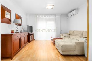 Zweistöckige Wohnung in Carrer sant isidre, 75, pallejà, spain 75. Encantador dúplex en zona tranquila de pallejà espacio, luz y co