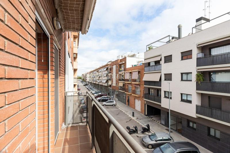 Foto 7a0730e7-aa54-460d-a417-9a5dca911172. Dúplex a carrer sant isidre a Pallejà