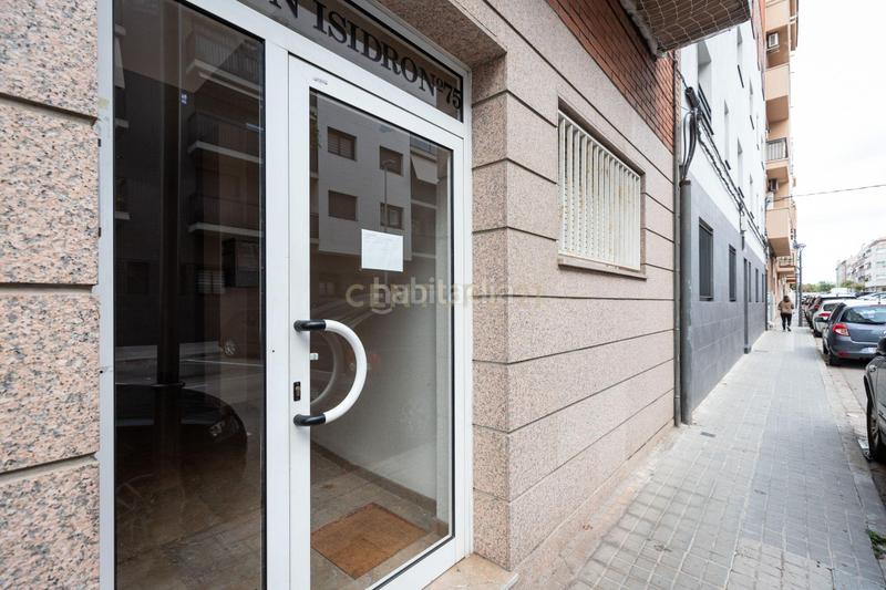 Foto bdb585f9-17e9-4885-bfb2-be0975f44996. Dúplex a carrer sant isidre a Pallejà