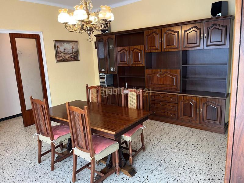 Foto 1e815215-45db-401b-b558-5f8d2553070b. Pis a carrer de sant gaietà a La Serreta Rubí