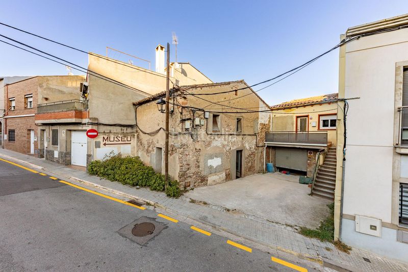 Foto 15dbcfdf-a114-4828-8d30-96858a3af6c2. House in carrer major in Polinyà