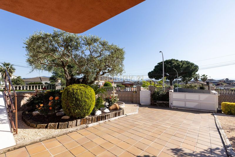 Foto 46195a91-be1d-4475-82d1-3a356b4aae33. Casa a Lliçà de Vall