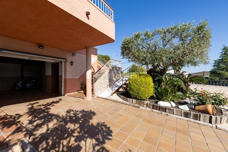 Foto a00f2f6e-d0f2-4d38-8574-71a906b05873. Casa a Lliçà de Vall