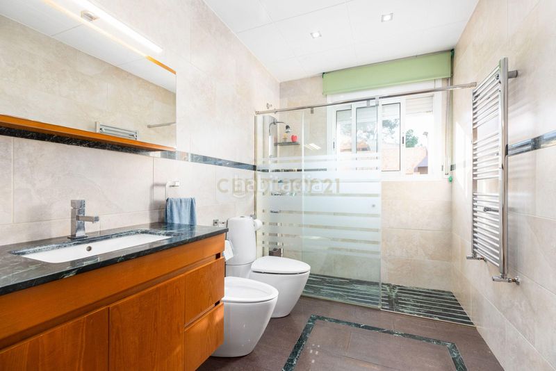 Foto bf89ecde-f548-4761-9ce2-91e27336818a. Casa a Lliçà de Vall