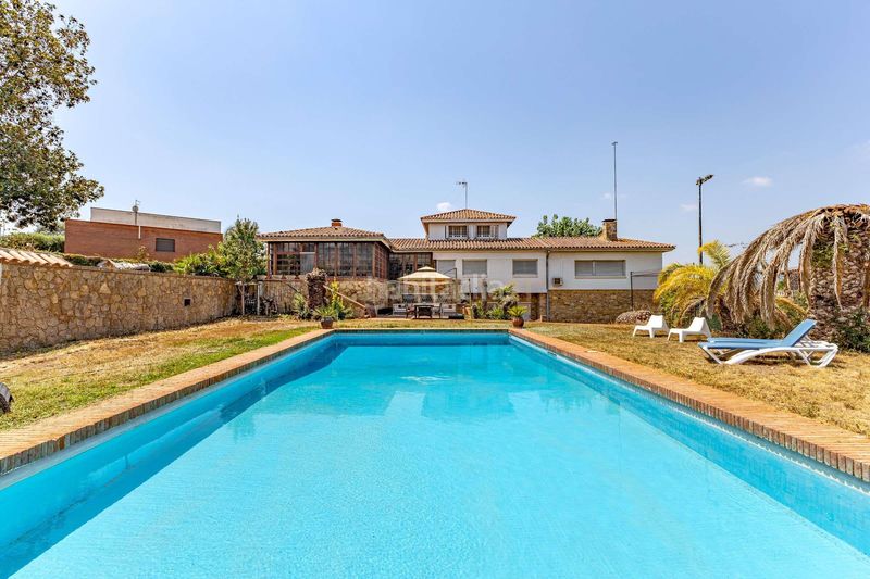 Foto 5cc2d783-80a0-48c4-9af6-9b6ce253d8d5. Apartment in carrer pinar de can guineu in Ametlla del Vallès (L´)