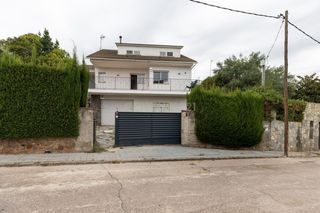 Casa a Carrer Tramuntana, 69, Els Manantials, Spain