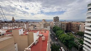 Flat  Plaza santa gertrudis 2, ático. Piso centrico