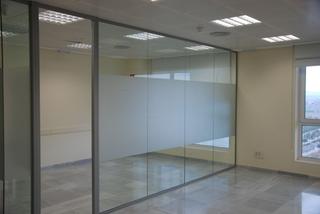 Oficina en Barrio Benicalap. Inversión segura! oficina en venta  frente al palacio de congres